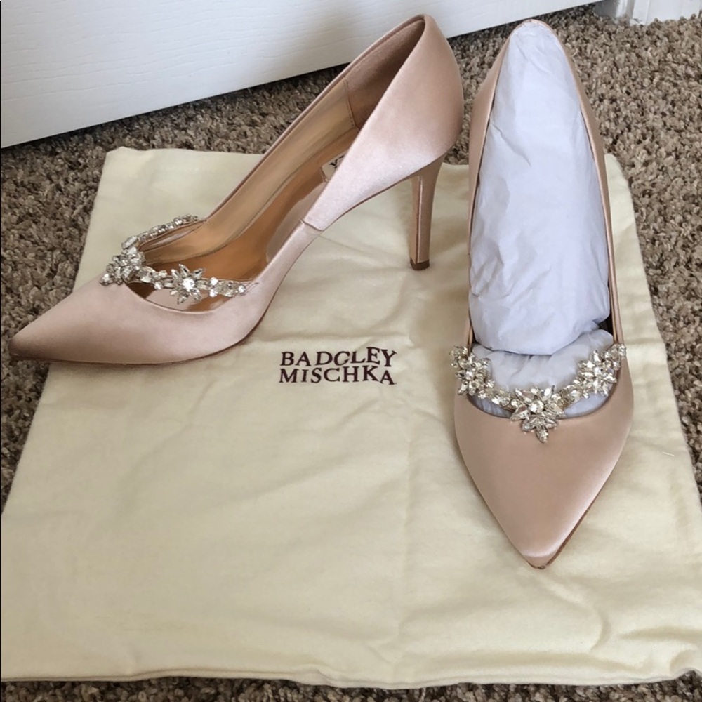 Badgley Mischka Venetia heels